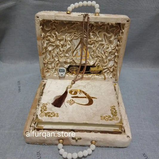 Quran e Pak Gift Edition With Translation ( Handle Box ) Golden